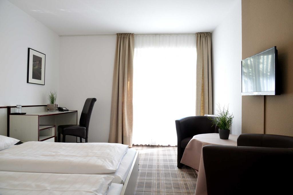 Arnimsruh Hotel Garni Любек Екстер'єр фото